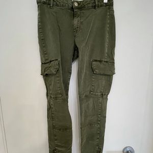 Army green Jeans